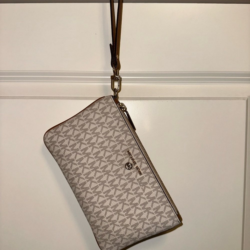 Stylish White and Brown Women's Bag